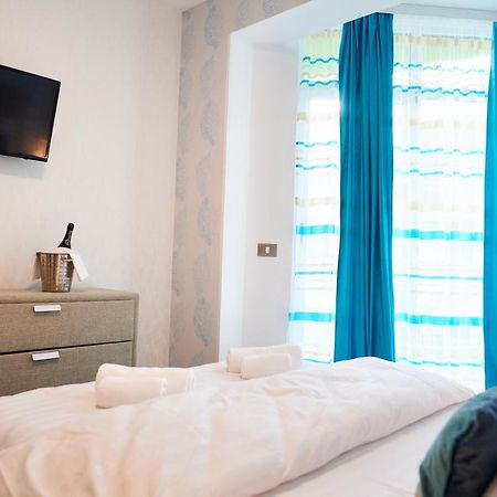 Aquamarin 2BD apt Spa n Pools ALEZZI Beach resort Năvodari Exterior foto